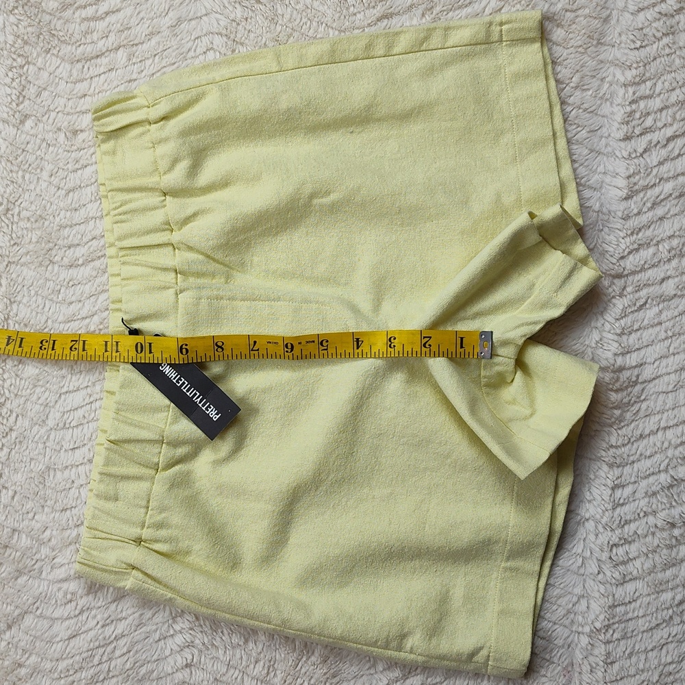 Pretty Little Thing Women's Short Size 0 Yellow New With Tags - Picture 5 of 7
